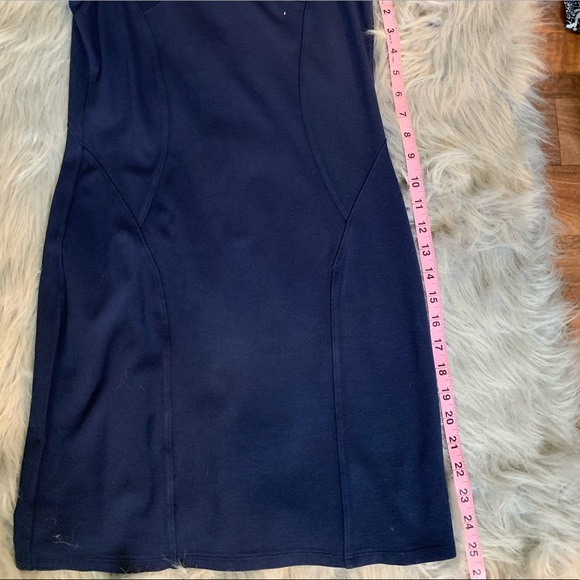 Dress - Picture 5 of 5